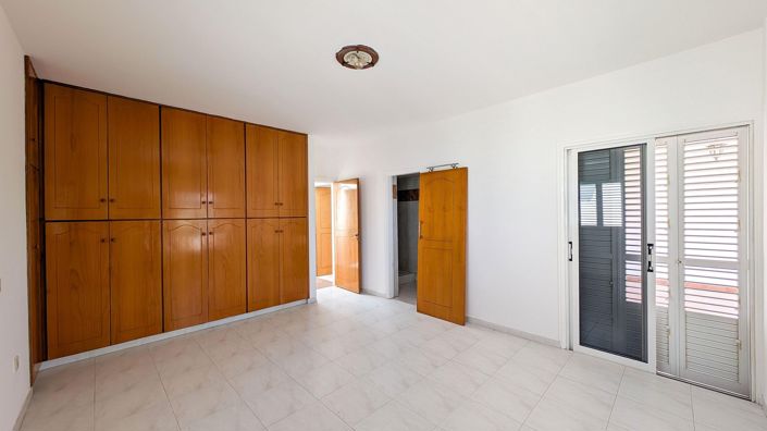 Image No.12-3 Bed Villa for sale