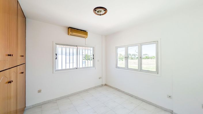 Image No.14-3 Bed Villa for sale