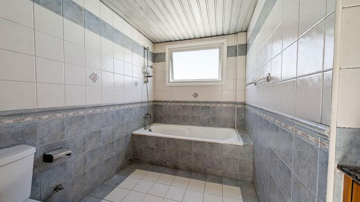 Image No.17-3 Bed Villa for sale