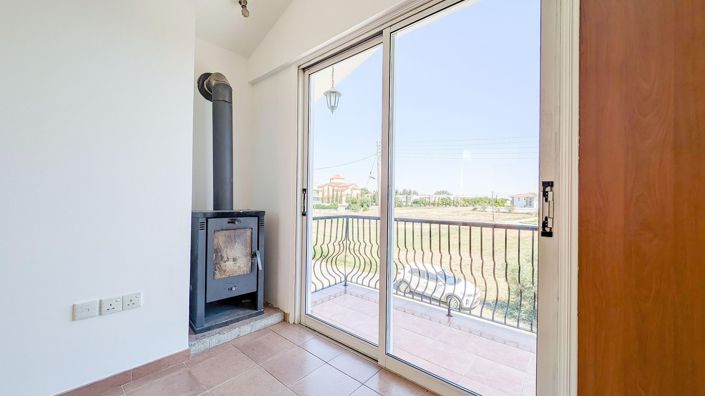 Image No.8-3 Bed Villa for sale