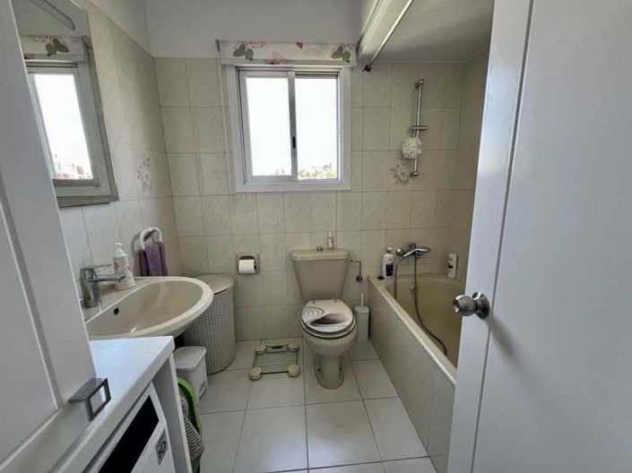 Image No.5-Appartement de 3 chambres à vendre à Mouttagiaka