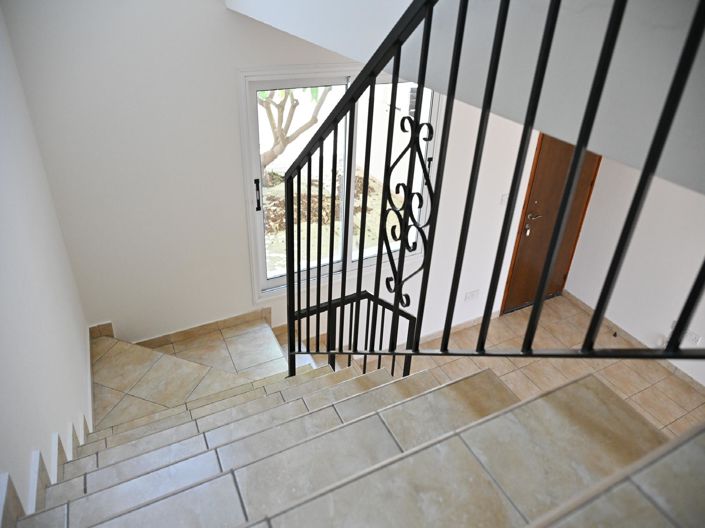 Image No.8-3 Bed Townhouse for sale