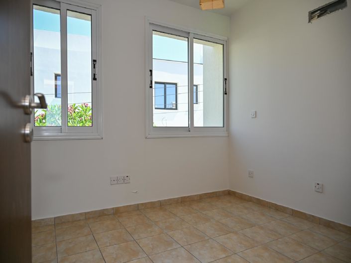 Image No.9-3 Bed Townhouse for sale