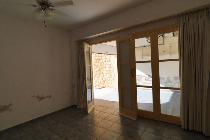 Image No.24-2 Bed Townhouse for sale