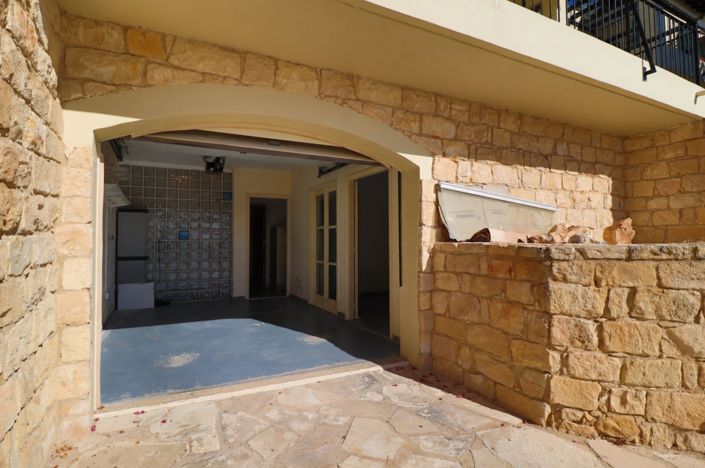 Image No.28-2 Bed Townhouse for sale
