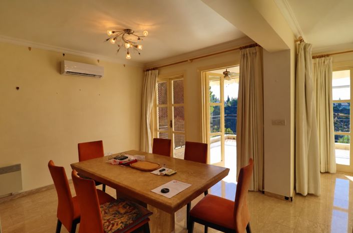 Image No.4-2 Bed Townhouse for sale