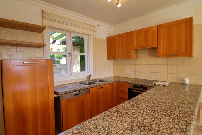 Image No.7-2 Bed Townhouse for sale