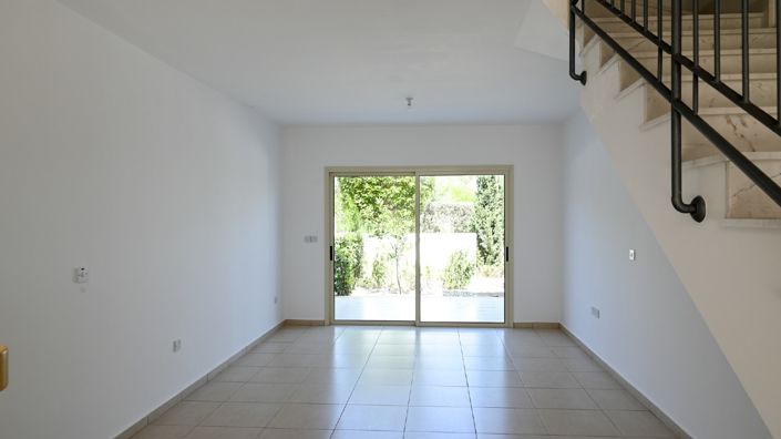 Image No.3-2 Bed Townhouse for sale