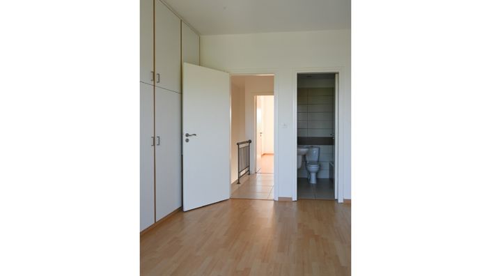 Image No.7-2 Bed Townhouse for sale