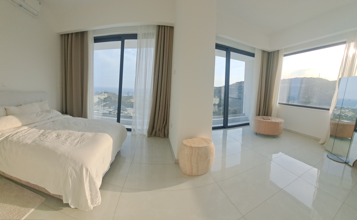 Image No.20-8 Bed Villa for sale