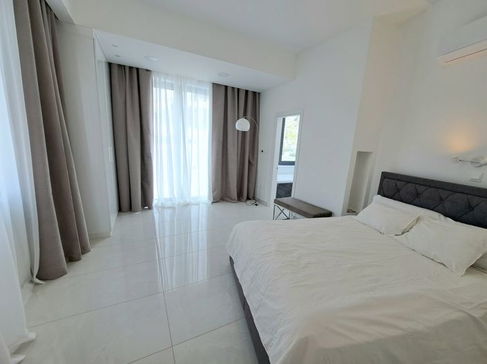 Image No.24-8 Bed Villa for sale