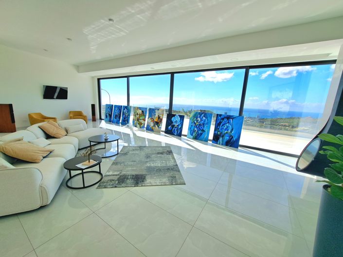 Image No.6-8 Bed Villa for sale