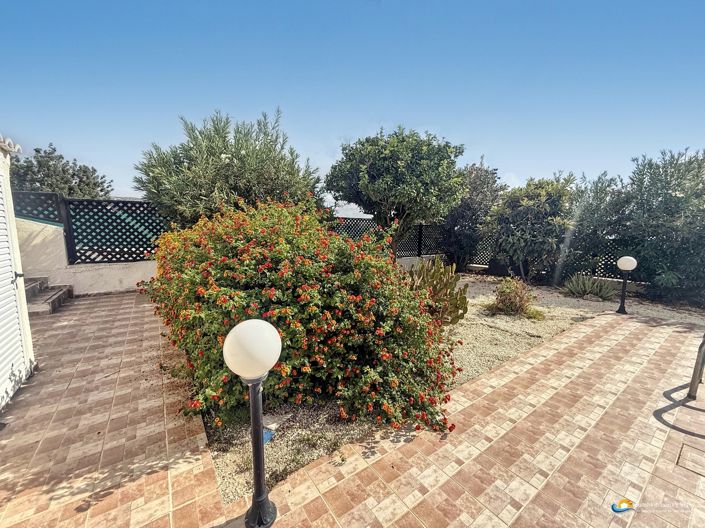 Image No.23-2 Bed Townhouse for sale
