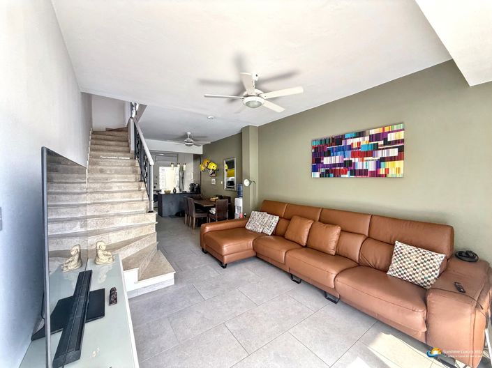Image No.8-2 Bed Townhouse for sale