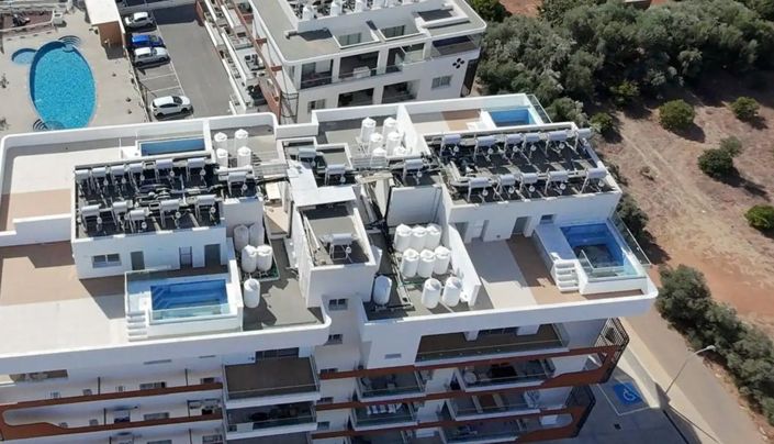 Image No.16-4 Bed Property for sale