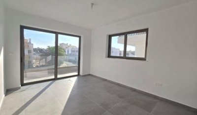 15264386722