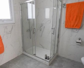 15267505850