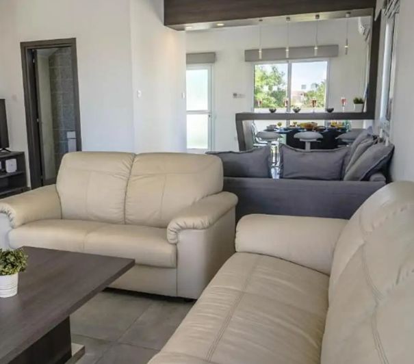 Image No.7-3 Bed Villa for sale