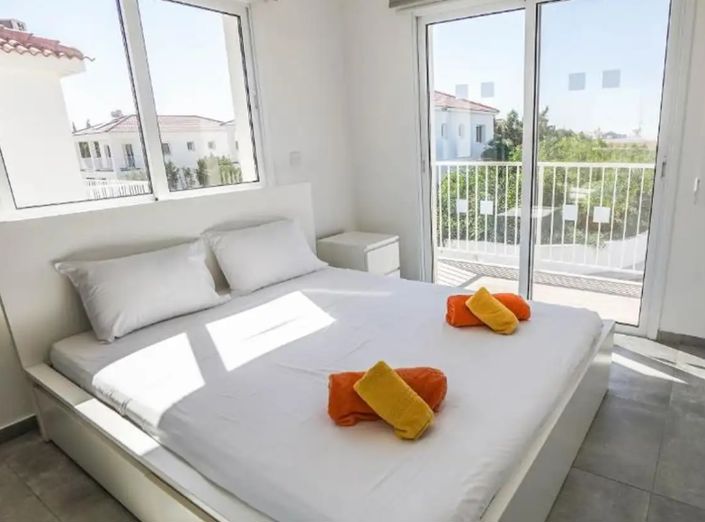 Image No.9-3 Bed Villa for sale