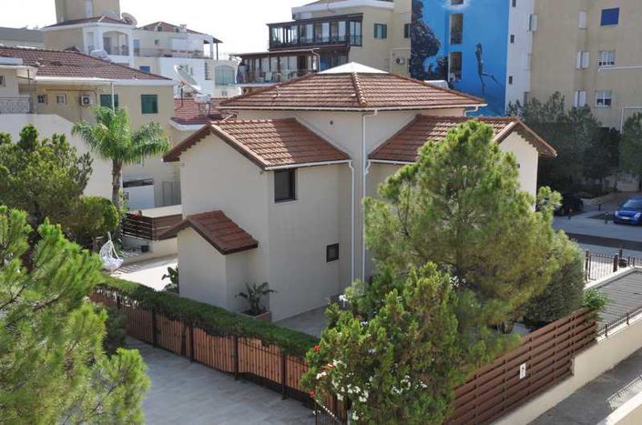 Image No.15-4 Bed Villa for sale
