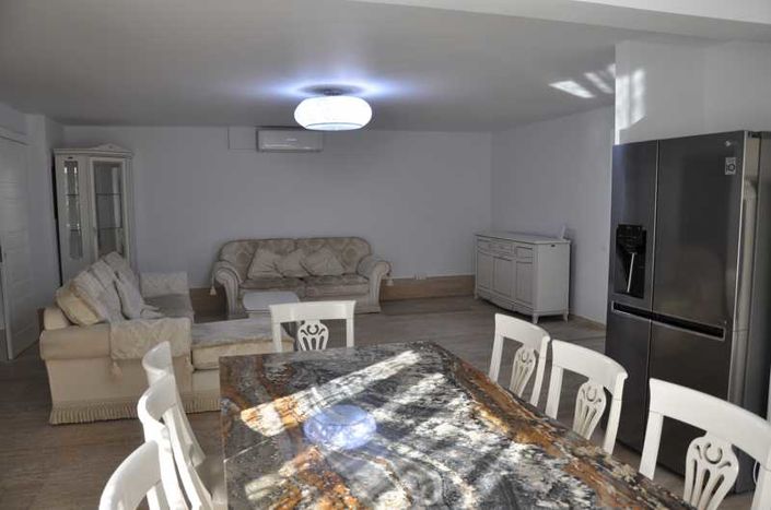 Image No.2-4 Bed Villa for sale