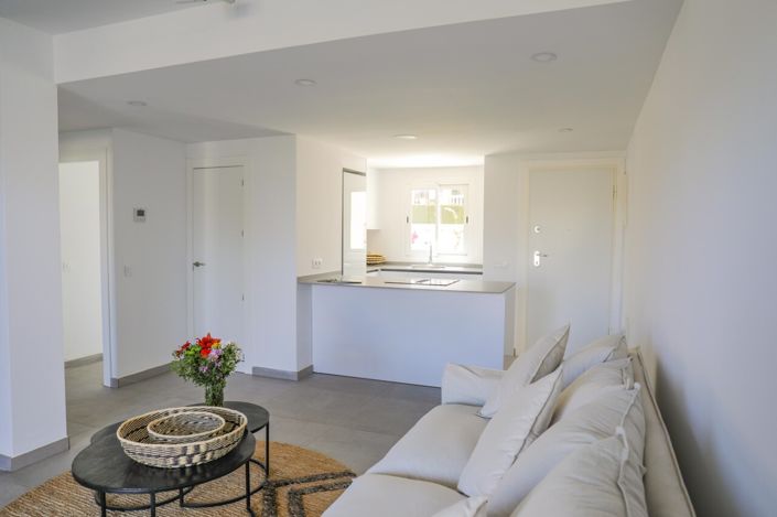 Image No.10-2 Bed Apartment for sale