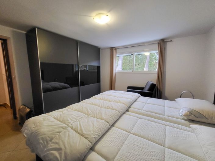 Image No.35-5 Bed Villa for sale