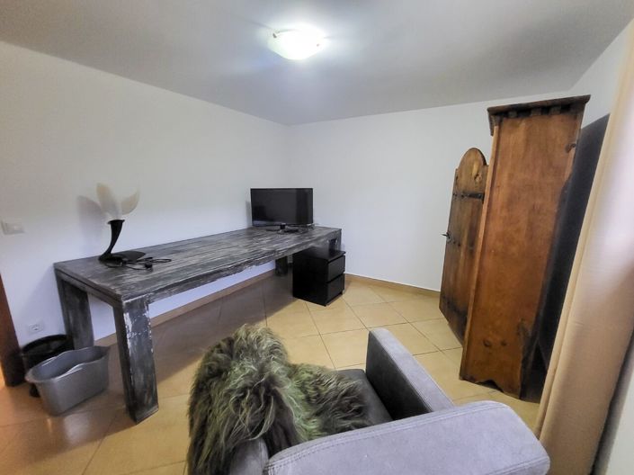 Image No.38-5 Bed Villa for sale