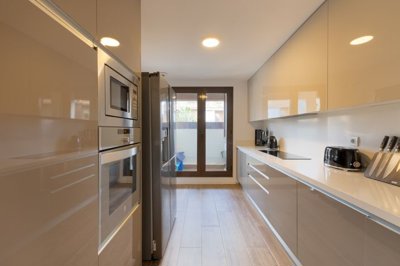 1894-apartment-for-sale-in-avenida-paris-bloq