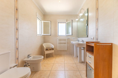 1908-villa-for-sale-in-javea-47525-large