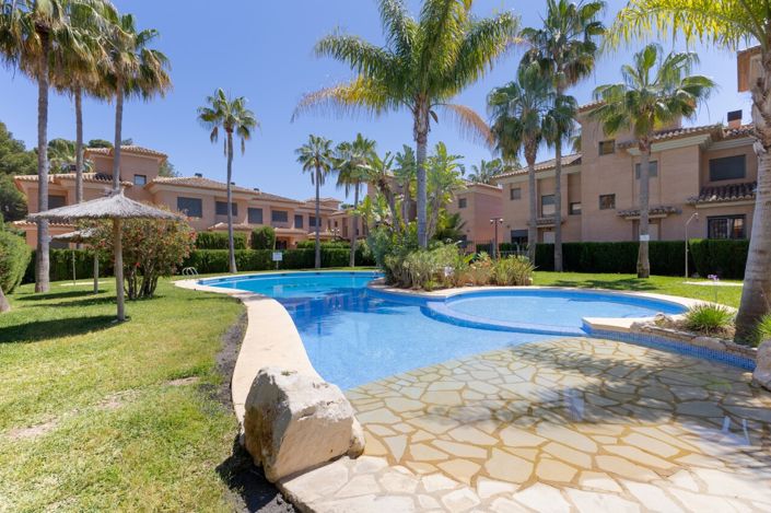 Image No.1-3 Bed Apartment for sale