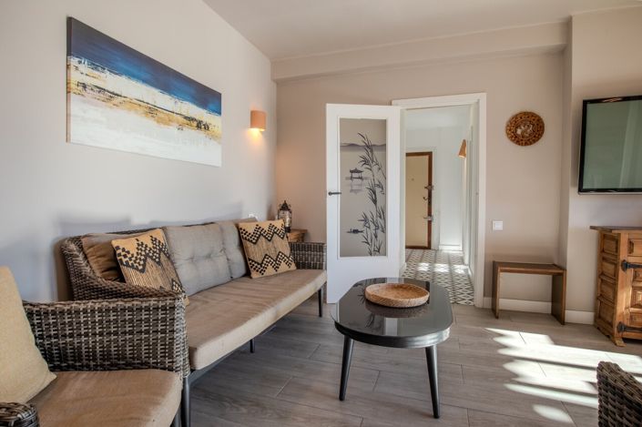 Image No.21-3 Bed Apartment for sale