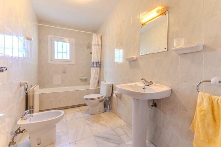 Image No.25-3 Bed Villa for sale