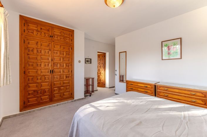 Image No.29-3 Bed Villa for sale