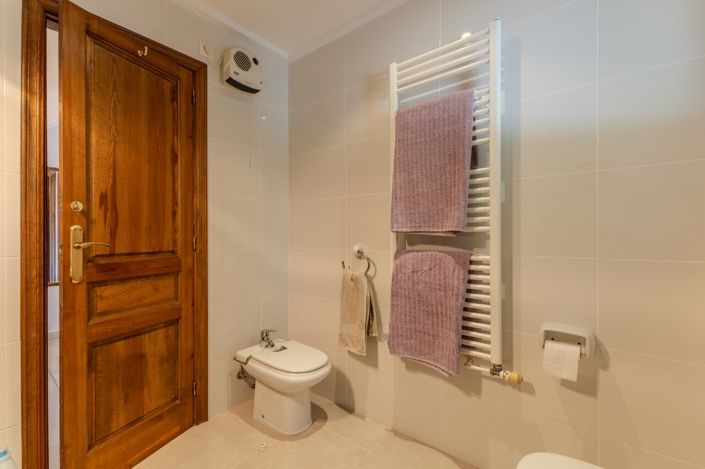 Image No.44-4 Bed Villa for sale