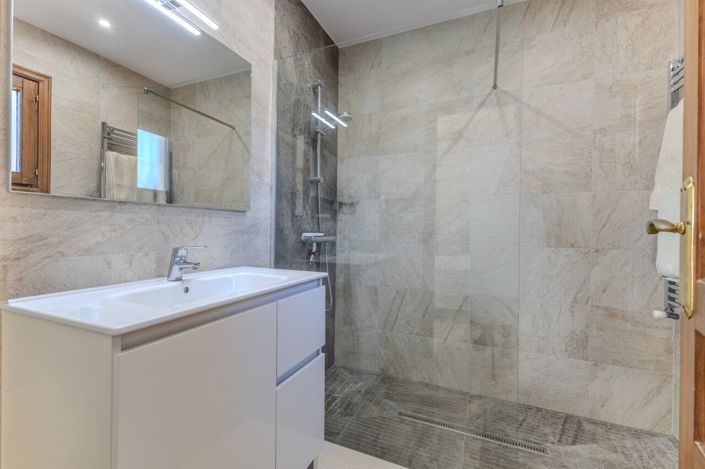 Image No.51-4 Bed Villa for sale