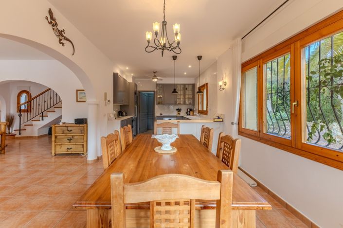 Image No.17-4 Bed Villa for sale