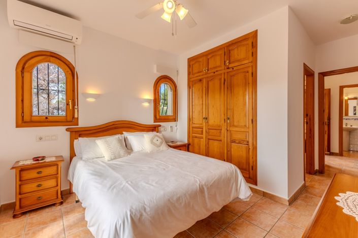 Image No.26-4 Bed Villa for sale