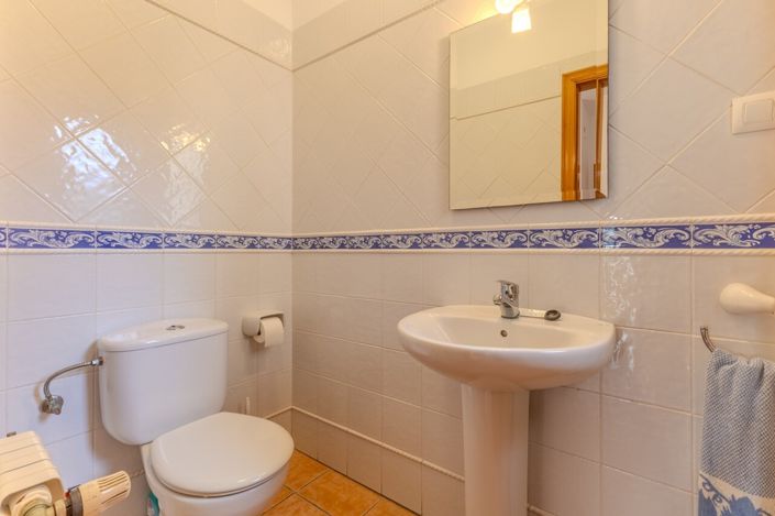 Image No.28-4 Bed Villa for sale