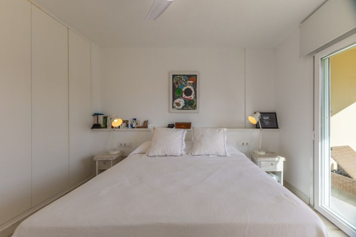 Image No.31-3 Bed Apartment for sale