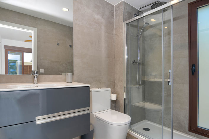 Image No.19-3 Bed Apartment for sale