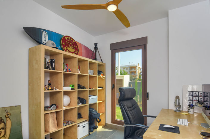 Image No.22-3 Bed Apartment for sale