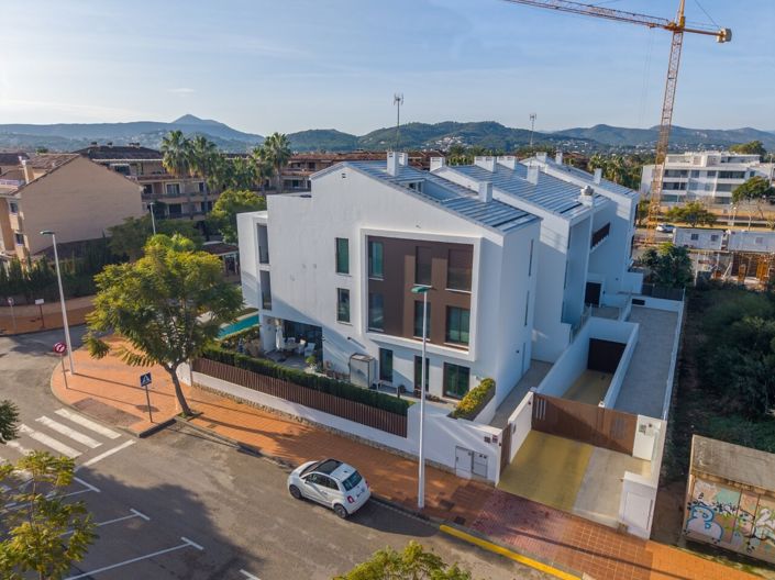 Image No.36-3 Bed Apartment for sale