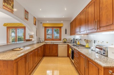 1964-villa-for-sale-in-javea-50038-large