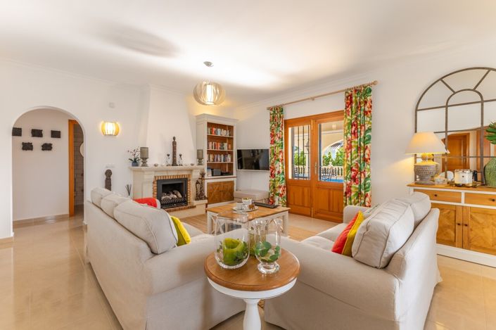 Image No.19-3 Bed Villa for sale