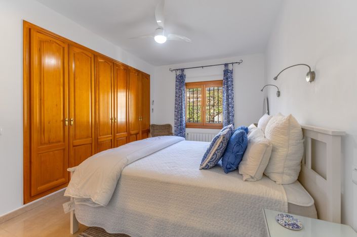 Image No.35-3 Bed Villa for sale