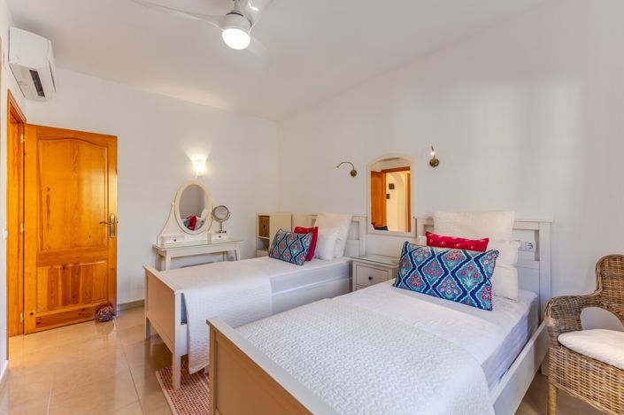 Image No.40-3 Bed Villa for sale