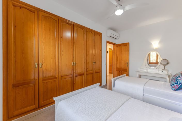 Image No.41-3 Bed Villa for sale