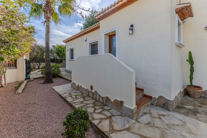 Image No.10-3 Bed Villa for sale