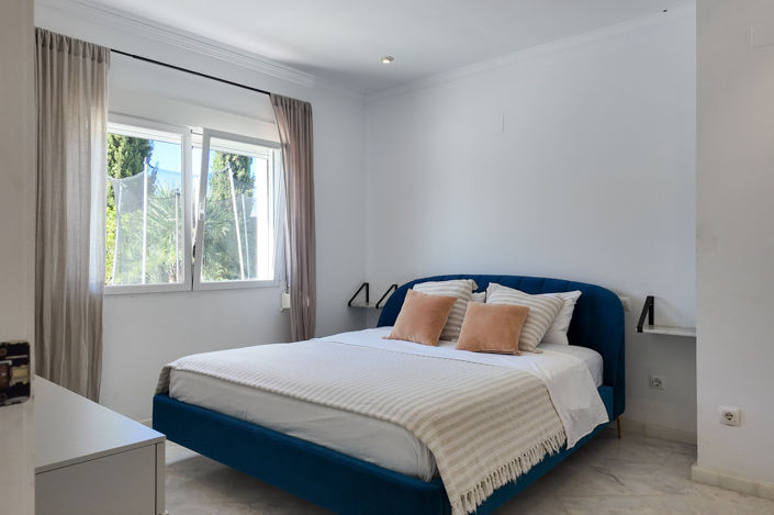 Image No.5-5 Bed Villa for sale